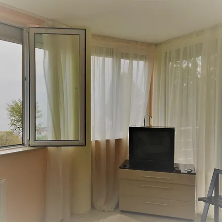 Whitestone Sea View