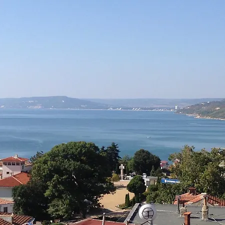 Whitestone Sea View * Balchik