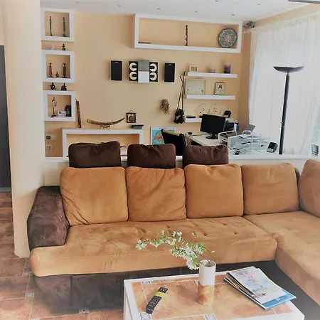 Whitestone Sea View Villa Balchik