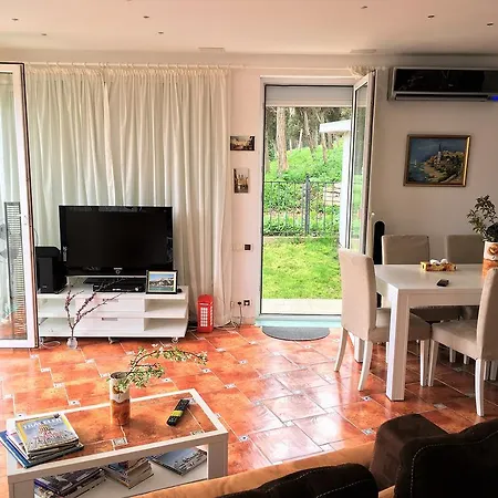 Whitestone Sea View Villa